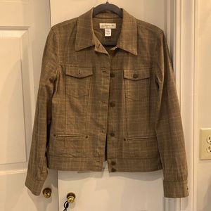 Jones New York jacket size medium in shades of brown plaid.